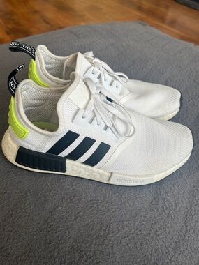 Adidas NMD women’s size 8 (6.5Y)